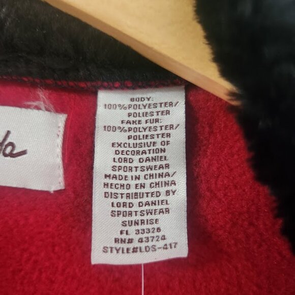 Le Moda Red Cape with Faux Fur Collar – One Size – NWT - Picture 3 of 4